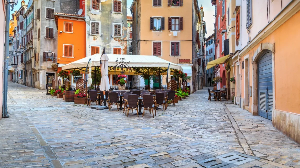 rovinj-croacia-ruelas