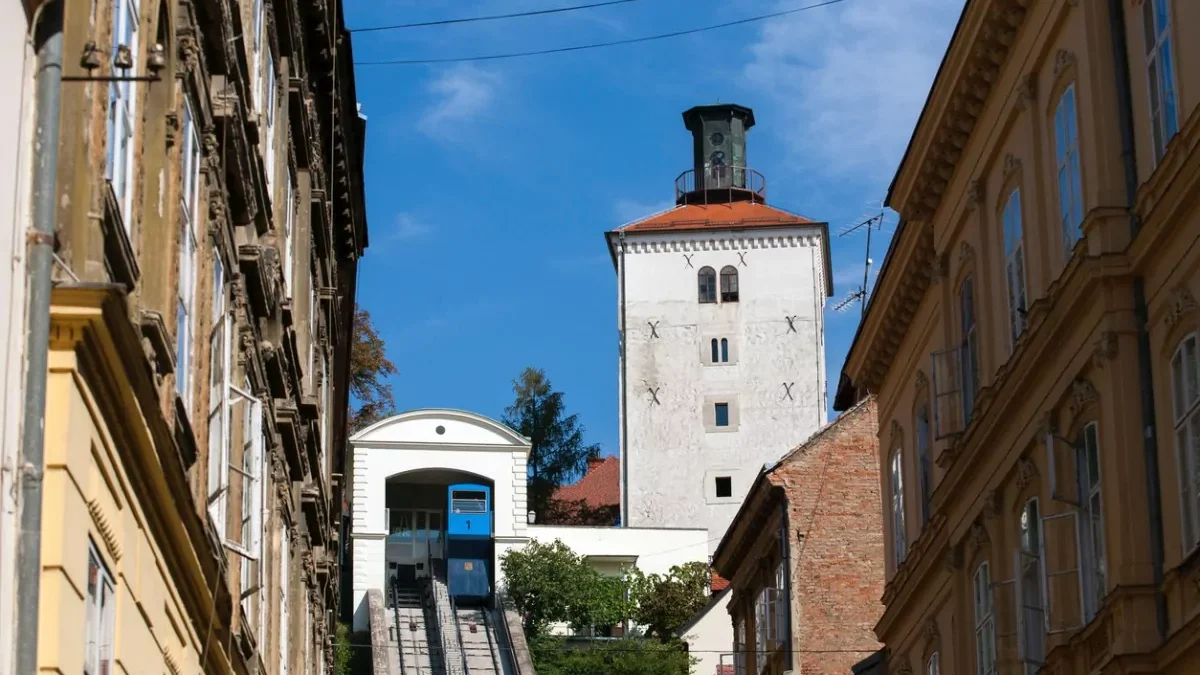 zagreb-funicular-cidade-alta-e-baixa