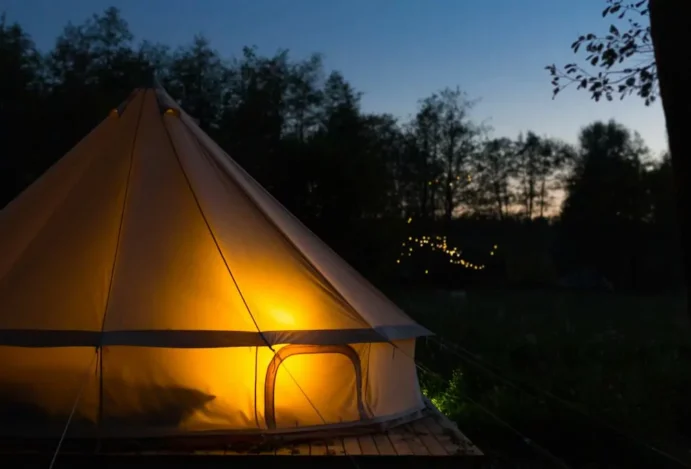 África sob as estrelas — conheça glampings de países da África