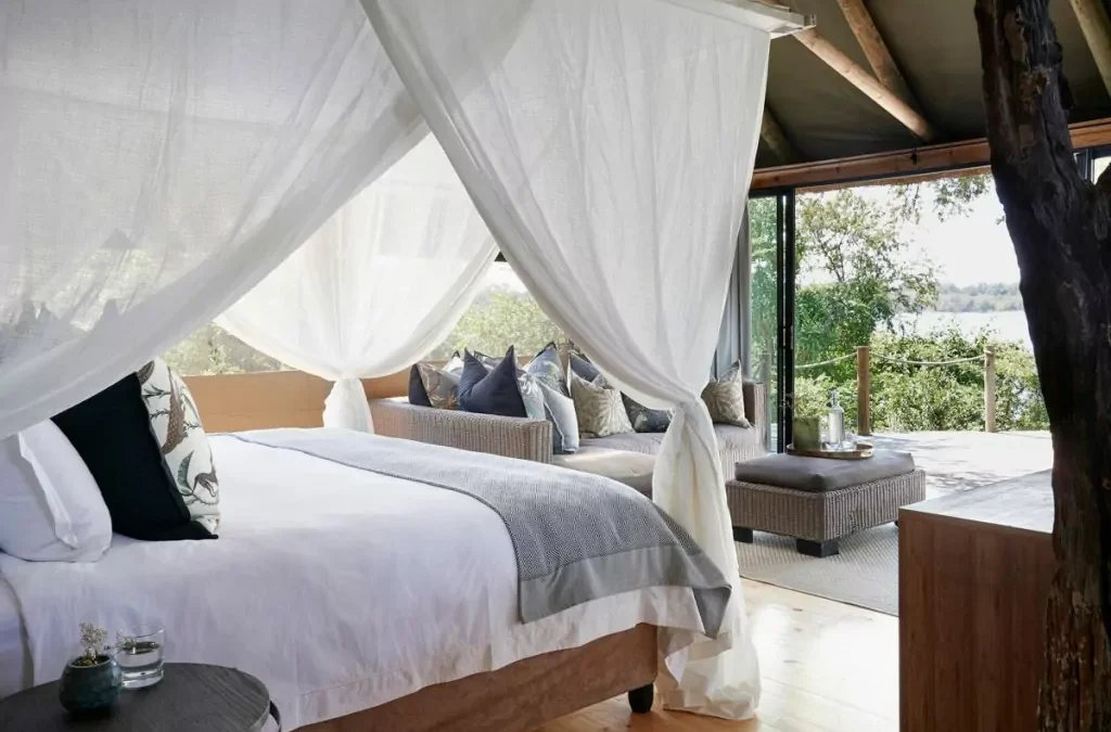 zambeziriverlodge-lux-room